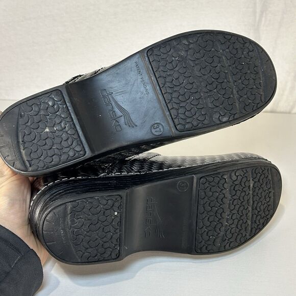 Dansko Pro XP Clogs Comfort Shoes Silver Color Women’s size 37 EU 6.5 US - Picture 5 of 7